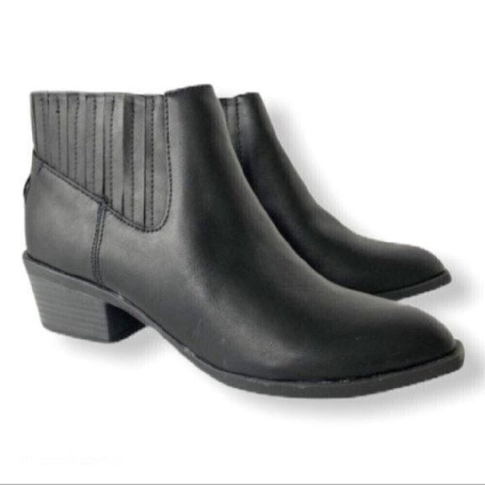 DOLCE VITA Black Stella Knock Bootie